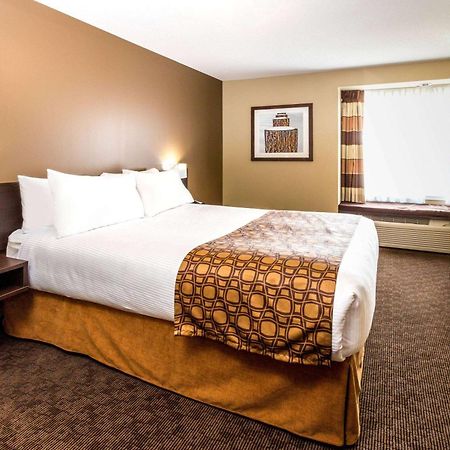 Microtel Inn & Suites By Wyndham Whitecourt Luaran gambar