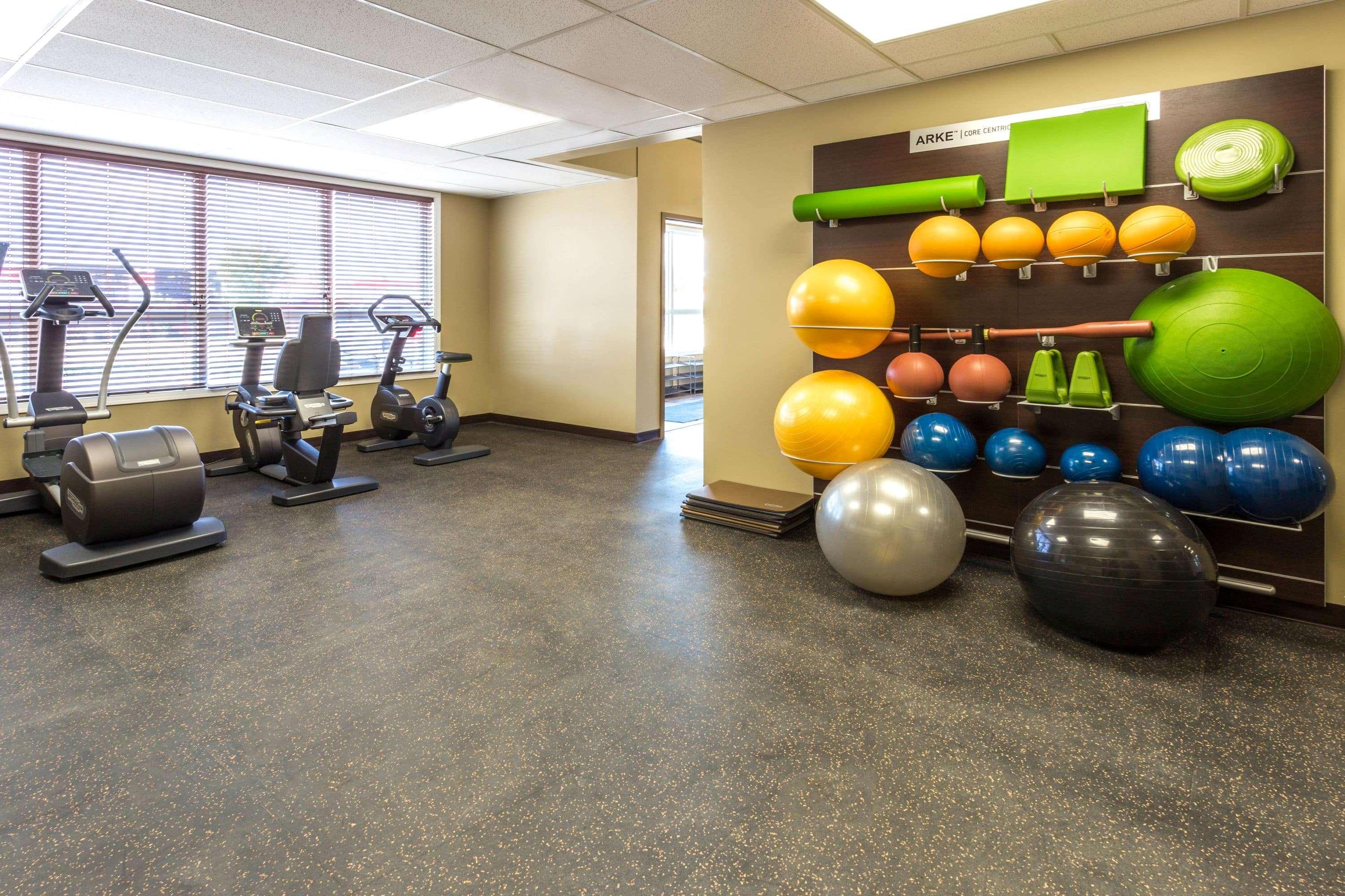 Microtel Inn & Suites By Wyndham Whitecourt Luaran gambar