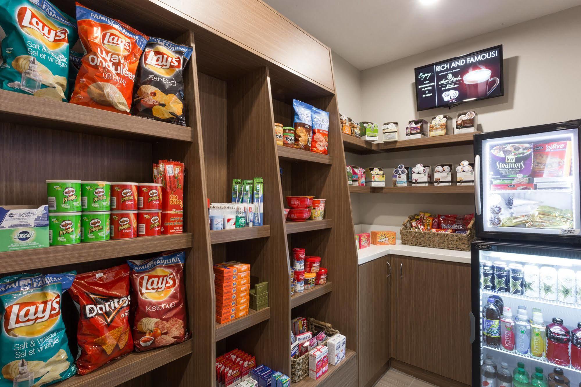 Microtel Inn & Suites By Wyndham Whitecourt Luaran gambar